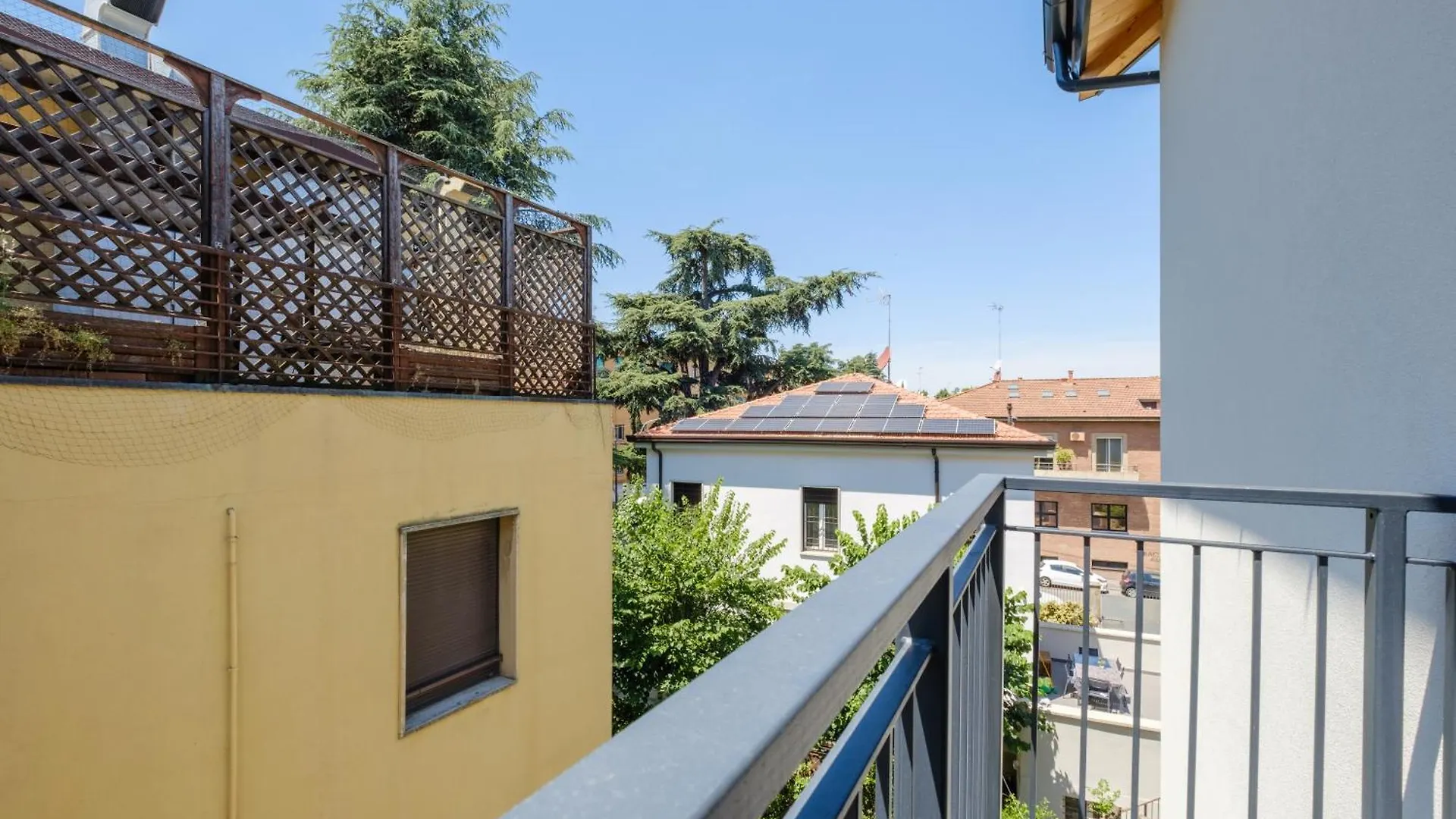 Apartment With Elevator And Private Parking Bologna