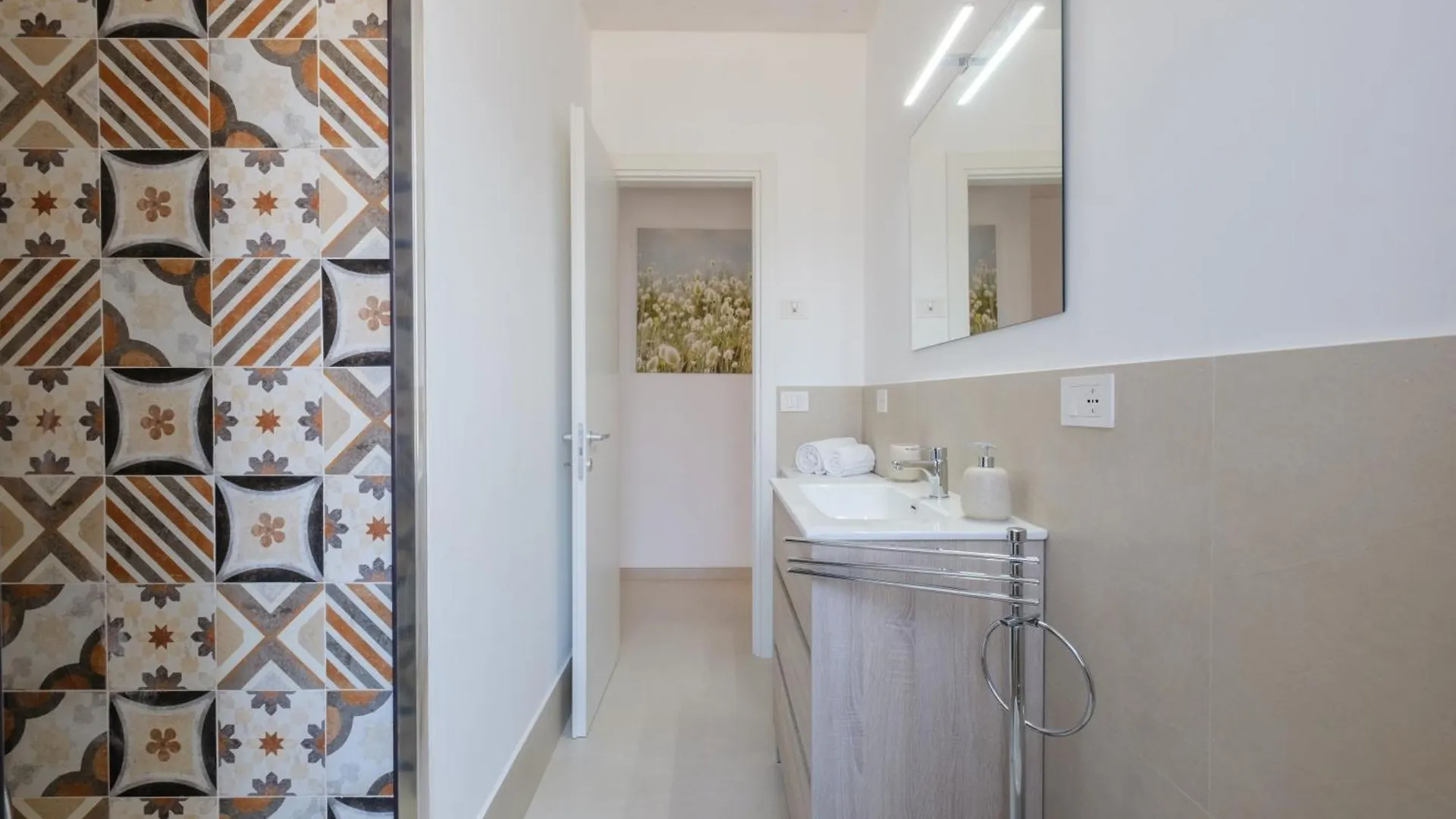 Apartment With Elevator And Private Parking Bologna