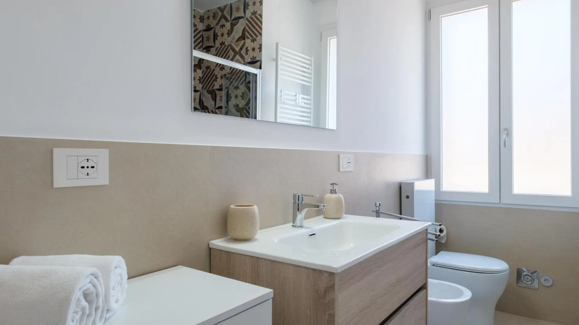 Apartment With Elevator And Private Parking Bologna 0*,  Italy