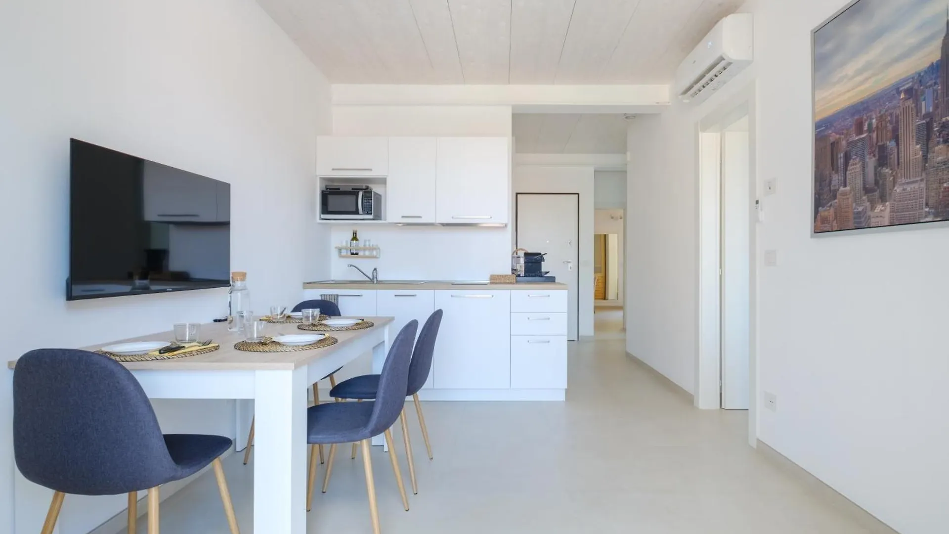 Apartment With Elevator And Private Parking Bologna